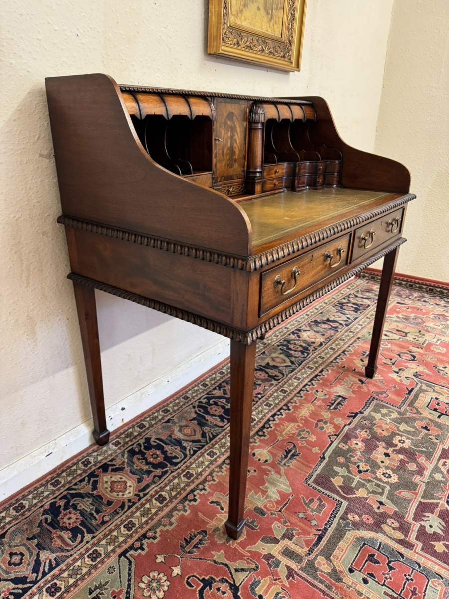 OUTSTANDING QUALITY CARVED MAHOGANY OPEN LEATHER TOPPED DESK - Image 3