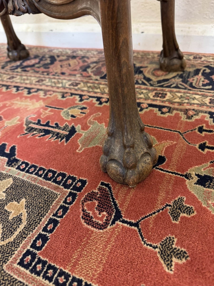 ANTIQUE FRENCH CARVED OAK MARBLE TOP CENTRE TABLE/ACCENT TABLE CIRCA 1930 - Image 10