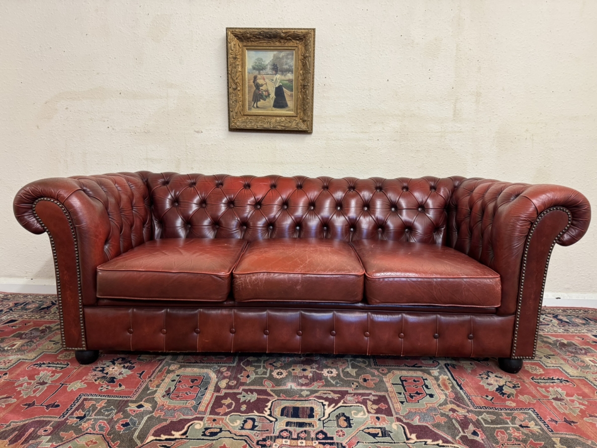 FABULOUS RED/BROWN LEATHER THREE SEATER CHESTERFIELD SOFA/SETTEE