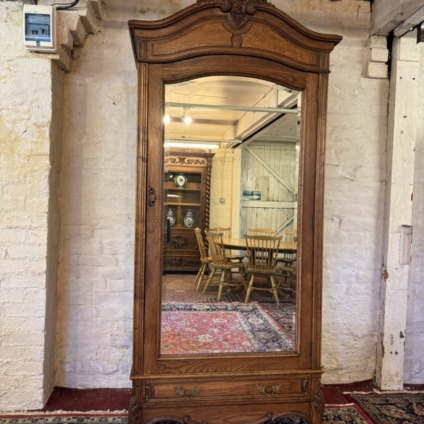 ANTIQUE FRENCH CARVED OAK MIRRORED DOOR ARMOIRE/LINEN CUPBOARD CIRCA 1880