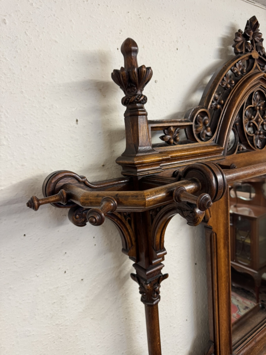 ENGLISH COUNTRY HOUSE ANTIQUE GOTHIC REVIVAL CARVED OAK HALLSTAND CIRCA 1885 - Image 4