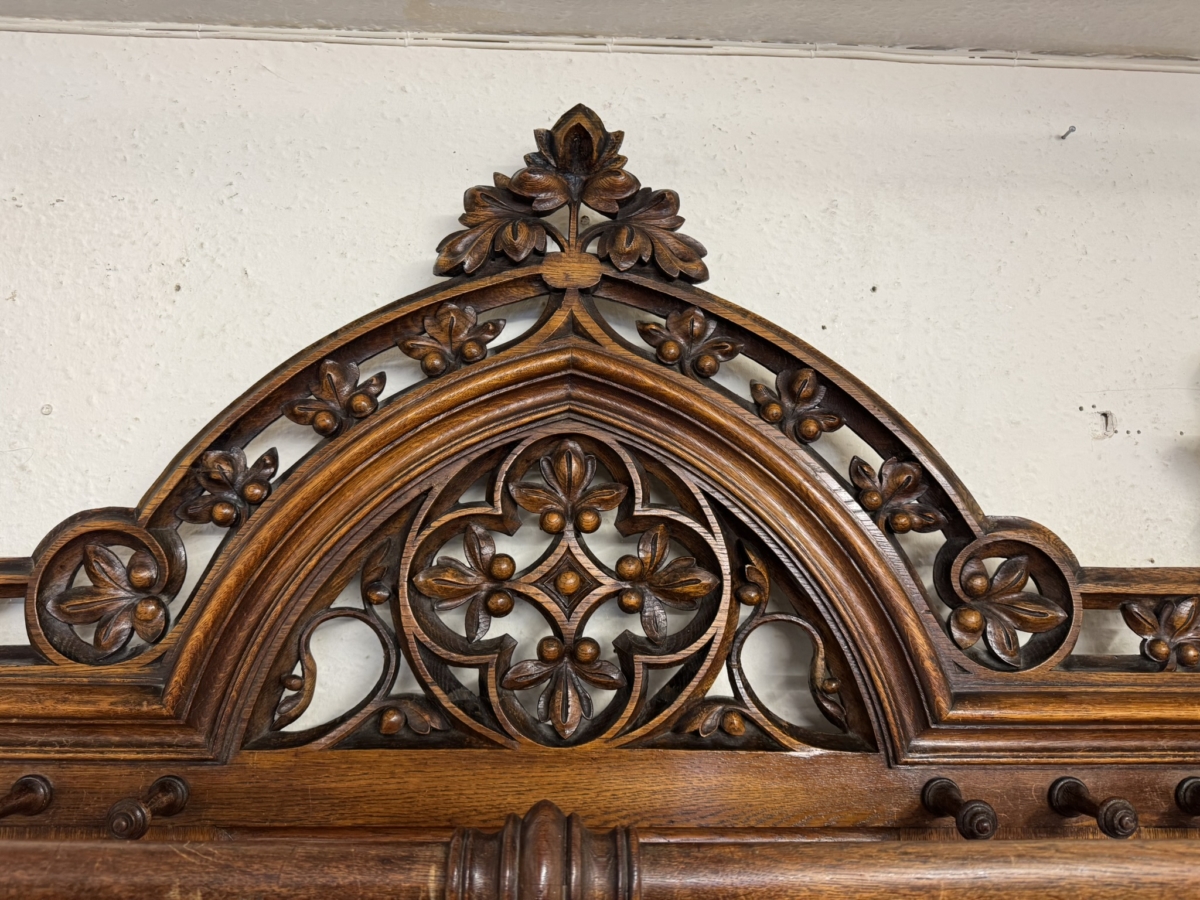 ENGLISH COUNTRY HOUSE ANTIQUE GOTHIC REVIVAL CARVED OAK HALLSTAND CIRCA 1885 - Image 6