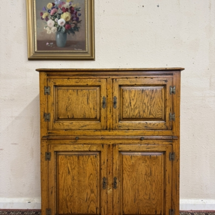 OUSTANDING QUALITY OAK CUMPERS OF SAILSBURY CUPBOARD/CABINET