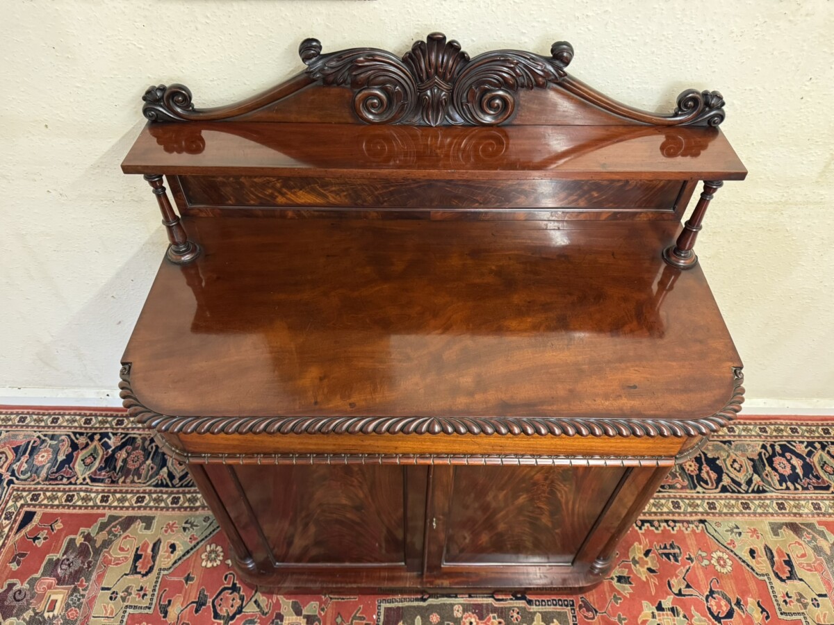 OUTSTANDING QUALITY ANTIQUE MAHOGANY SIDE CABINET CIRCA 1830 - Image 7