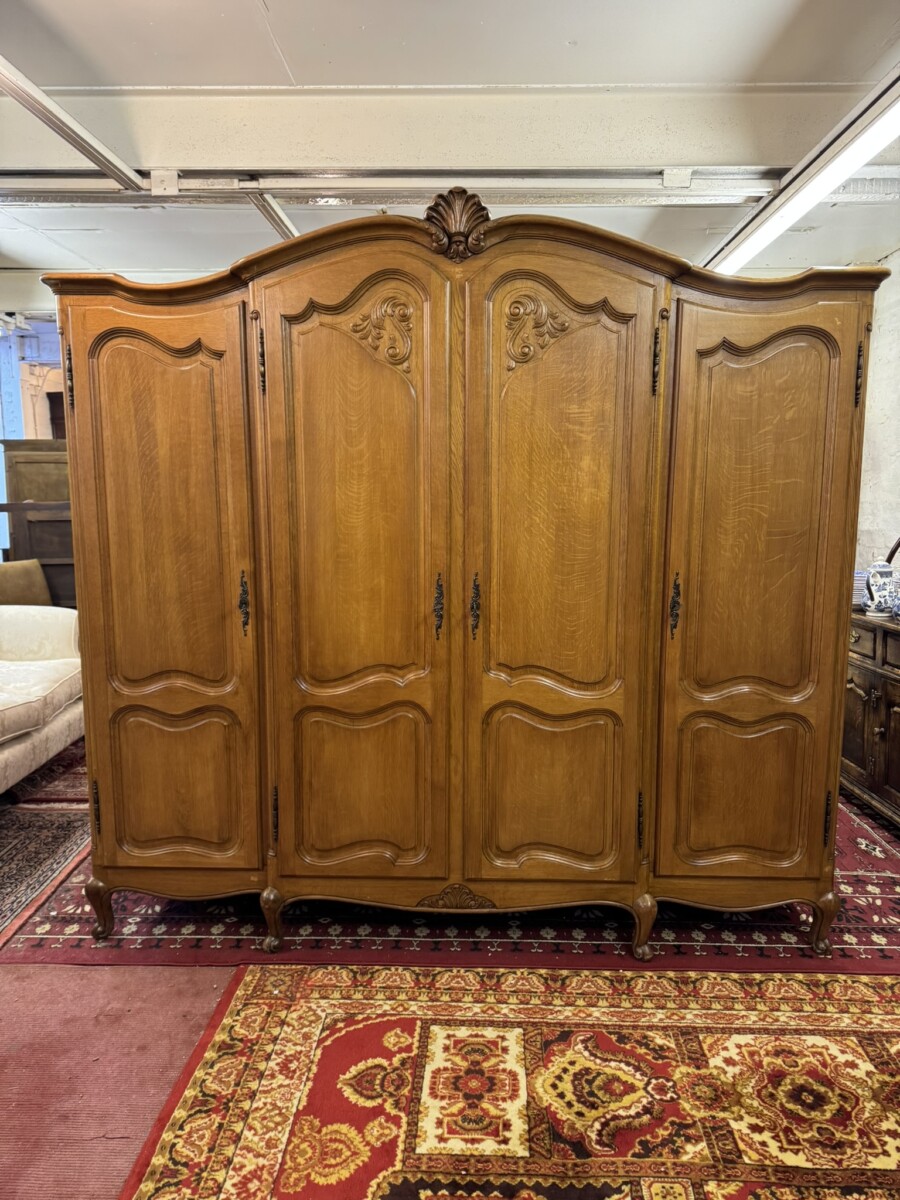 FRENCH CARVED OAK FOUR DOOR ARMOIRE/WARDROBE CIRCA 1940