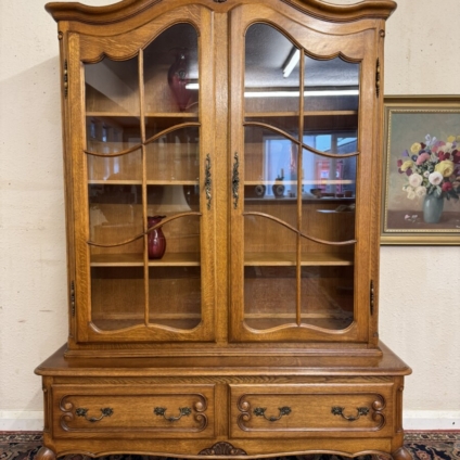 FRENCH CARVED OAK GLAZED VITRINE/CABINET CIRCA 1950