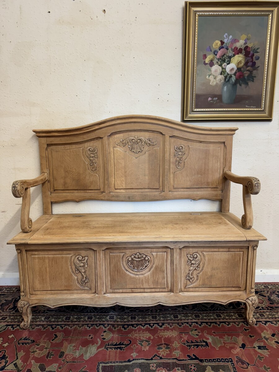 FRENCH CARVED RAW OAK SETTLE/BENCH