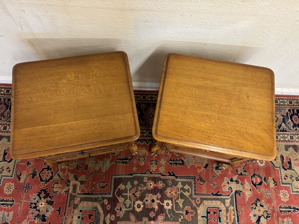 PAIR OF FRENCH CARVED OAK HIS AND HERS CARVED OAK BEDSIDE CABINETS - Image 3