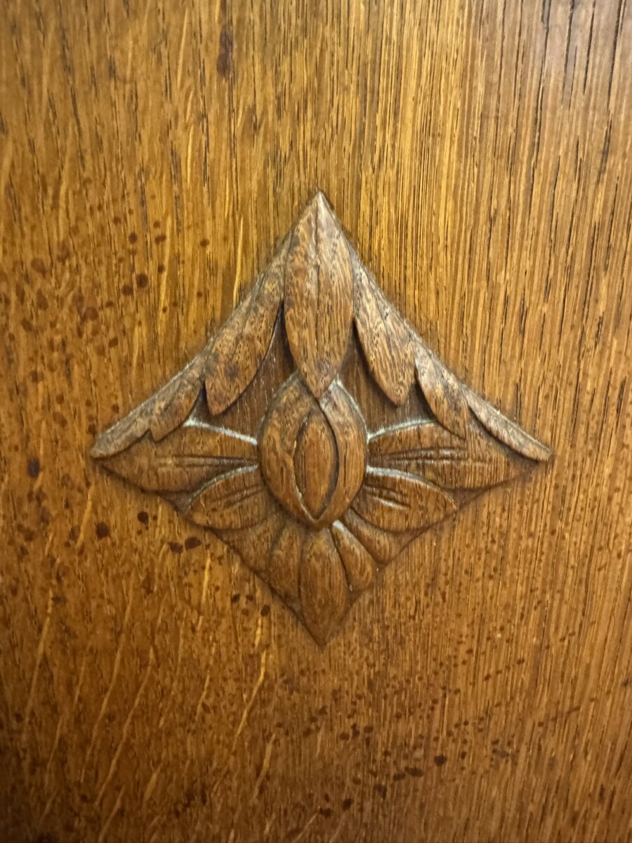 PAIR OF FRENCH OAK ART DECO MARBLE TOP BEDSIDE CABINETS CIRCA 1920 - Image 5