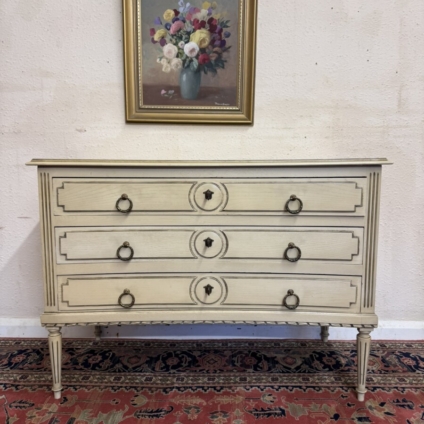 ANTIQUE FRENCH EMPIRE CURVED CHEST OF THREE DRAWERS CIRCA 1920