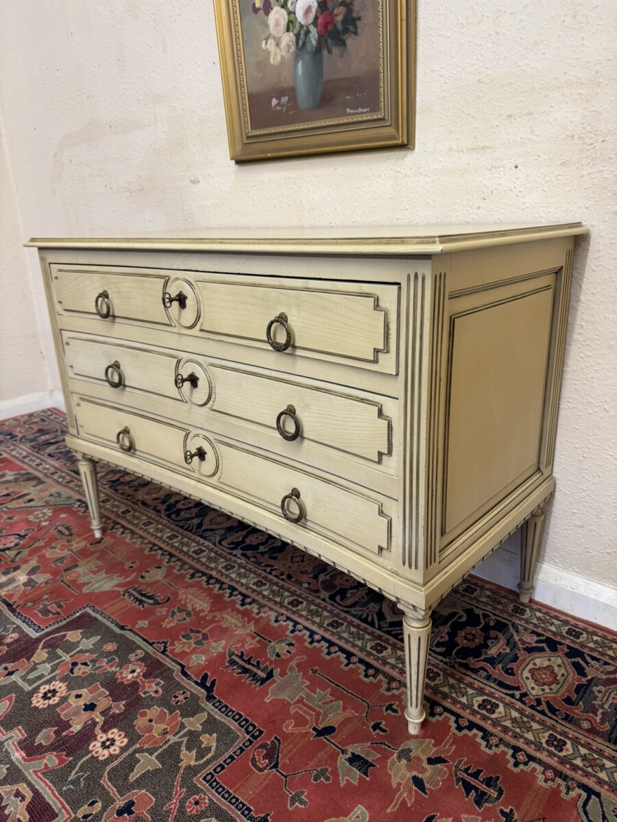 ANTIQUE FRENCH EMPIRE CURVED CHEST OF THREE DRAWERS CIRCA 1920 - Image 2