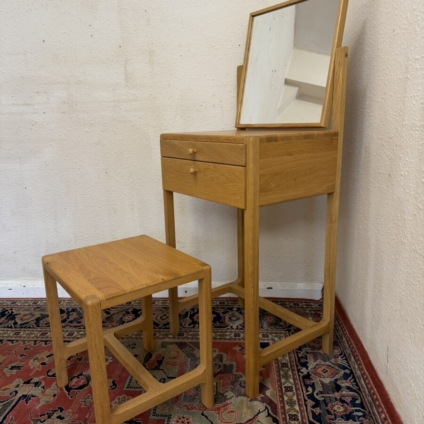 OAK HEALS STYLE NEAT SIZE DRESSING TABLE AND STOOL