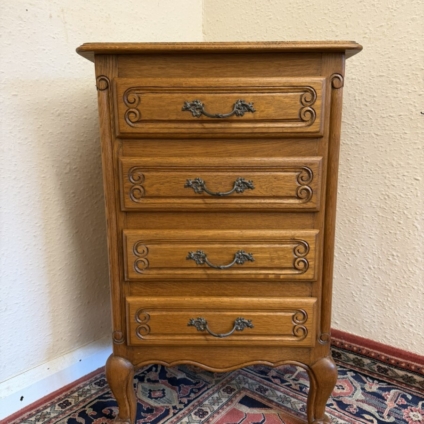 NEAT SIZE FRENCH CHEST OF FOUR DRAWERS CIRCA 1950