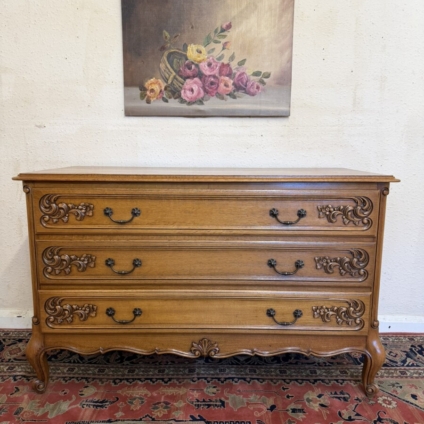 QUALITY FRENCH CARVED OAK CHEST OF THREE DRAWERS CIRCA 1950