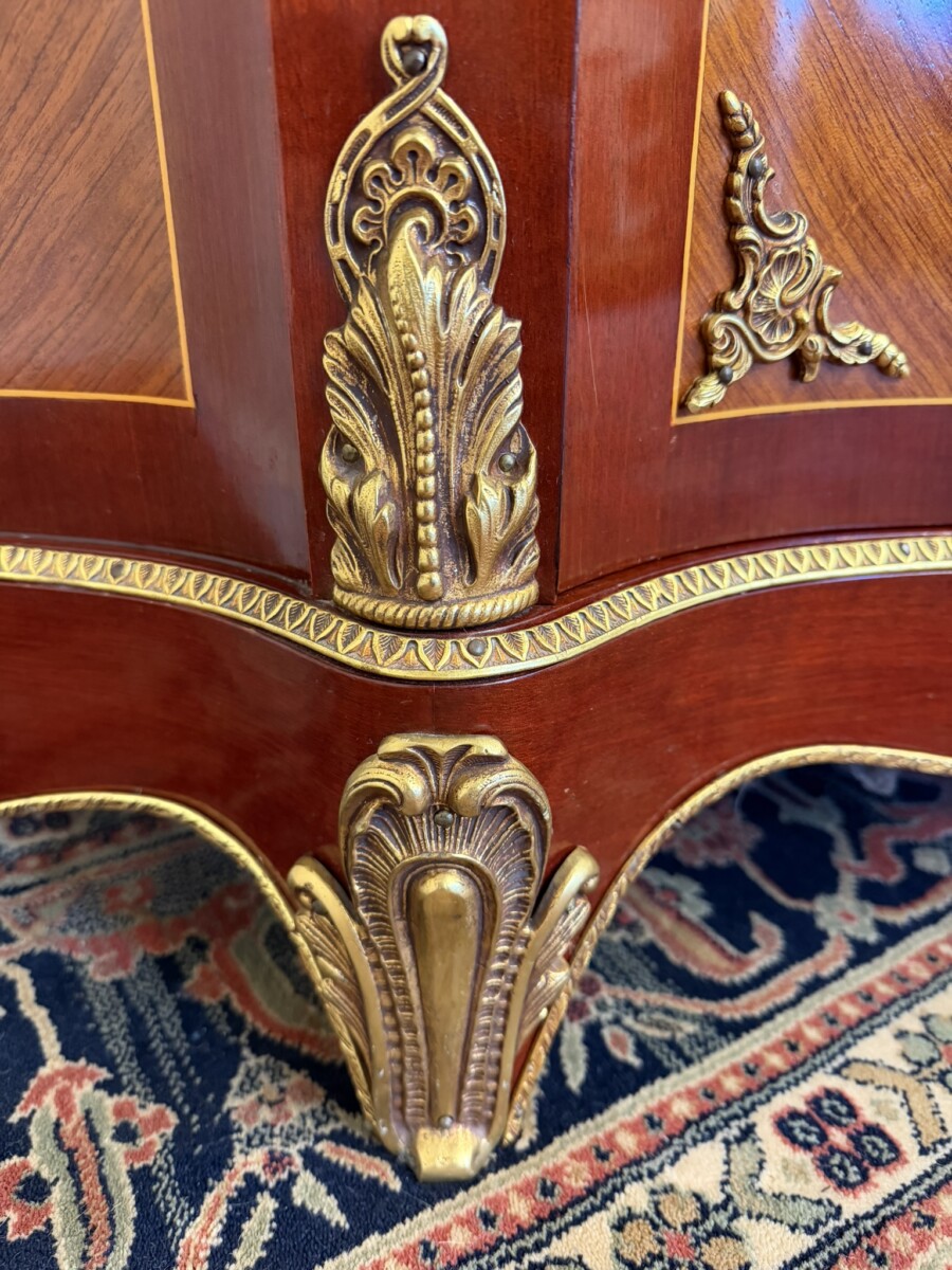 QUALITY FRENCH MARBLE TOP CURVED SIDE CABINET - Image 6