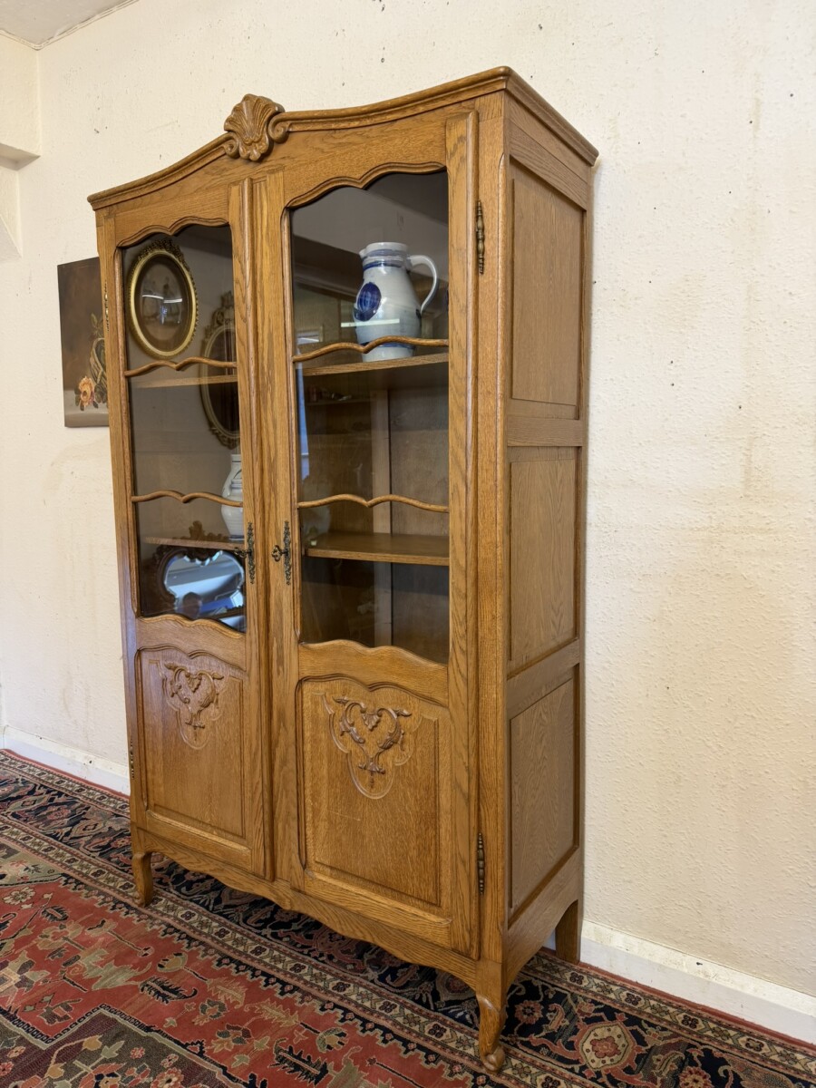 FRENCH CARVED OAK TWO DOOR BOOKCASE CIRCA 1950 - Image 2