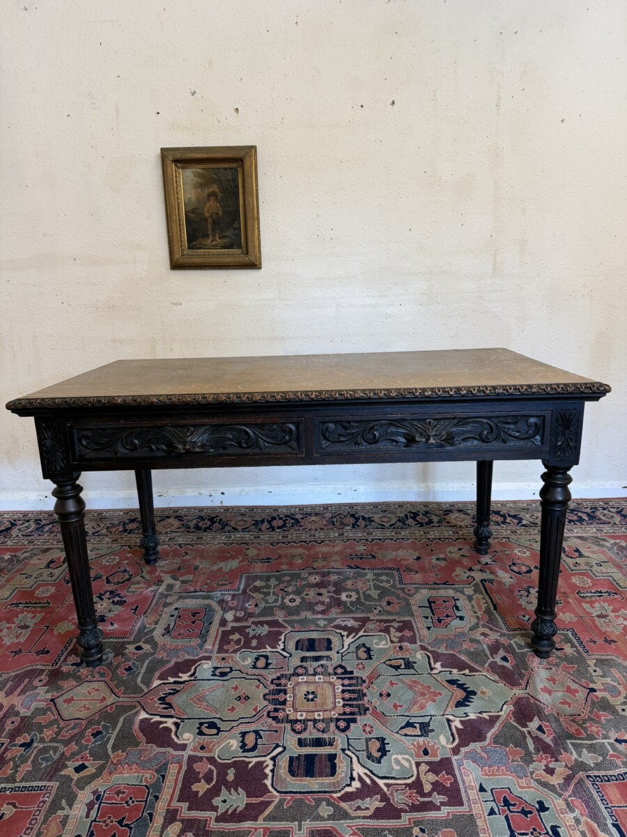 QUALITY ANTIQUE CARVED OAK WRITING TABLE BY JAS SHOOLBRED & CO CIRCA CIRCA 1890