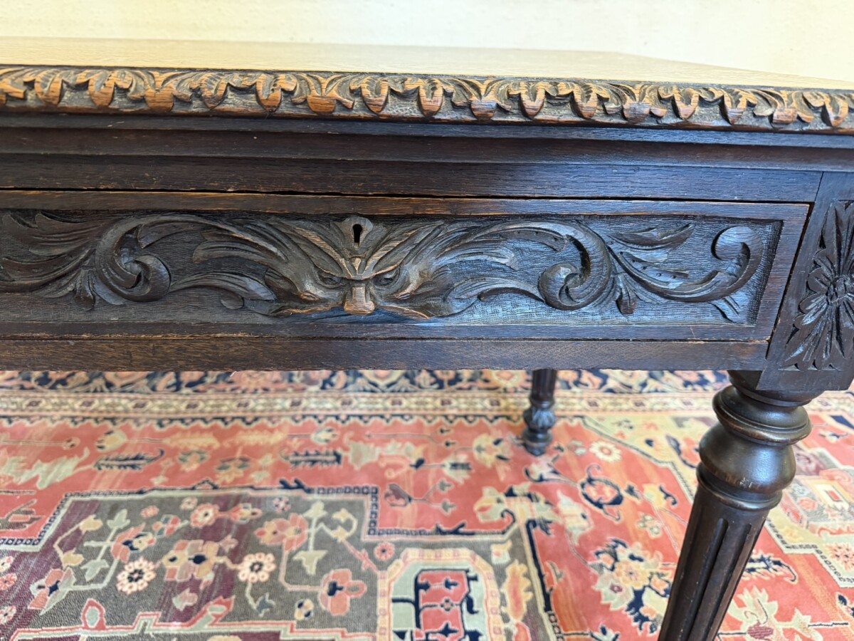 QUALITY ANTIQUE CARVED OAK WRITING TABLE BY JAS SHOOLBRED & CO CIRCA CIRCA 1890 - Image 4