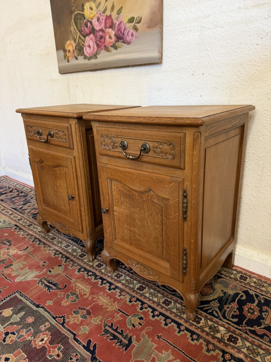 PAIR OF FRENCH CARVED OAK BEDSIDE CABINETS CIRCA 1950 - Image 3