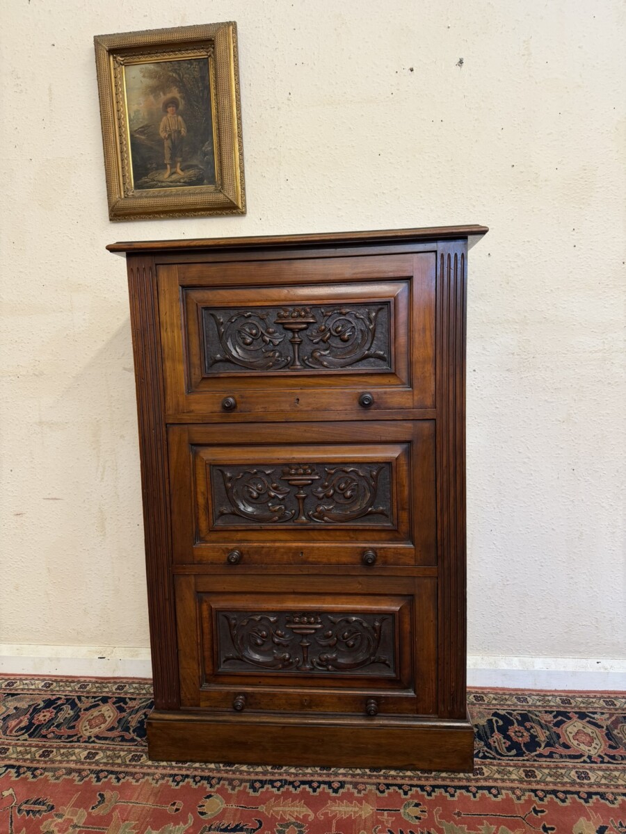 ANTIQUE CARVED WALNUT THREE DOOR BARRISTERS CABINET CIRCA 1910