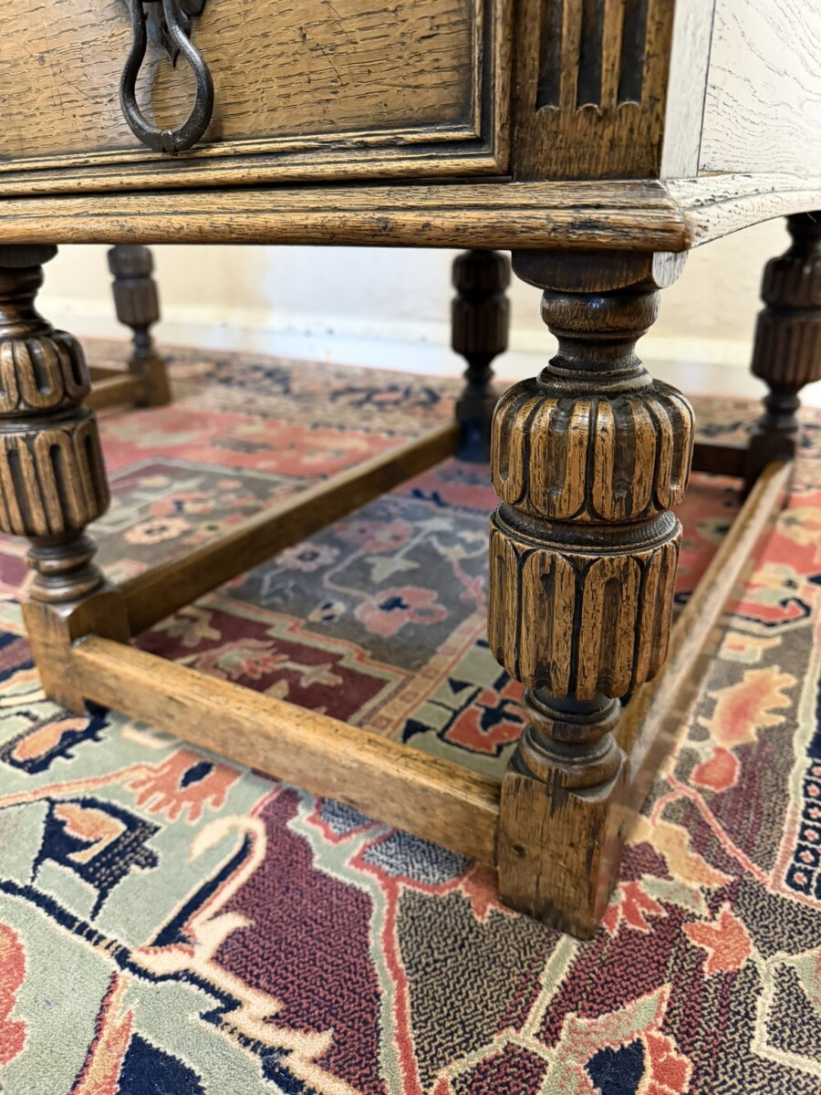 QUALITY ANTIQUE CARVED OAK WRITING DESK CIRCA 1920 - Image 10