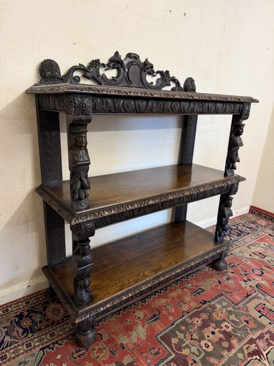 QUALITY ANTIQUE CARVED OAK THREE TIER SERVER BUFFET CIRCA 1890 - Image 3