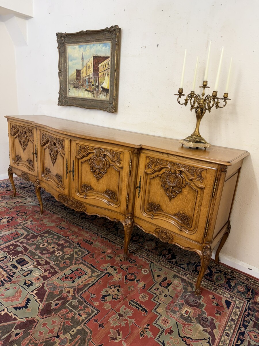 ANTIQUE FRENCH SHAPED CARVED OAK FOUR DOOR ENFILADE/CREDENZA CIRCA 1930 - Image 4