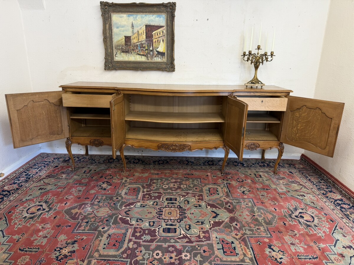 ANTIQUE FRENCH SHAPED CARVED OAK FOUR DOOR ENFILADE/CREDENZA CIRCA 1930 - Image 14