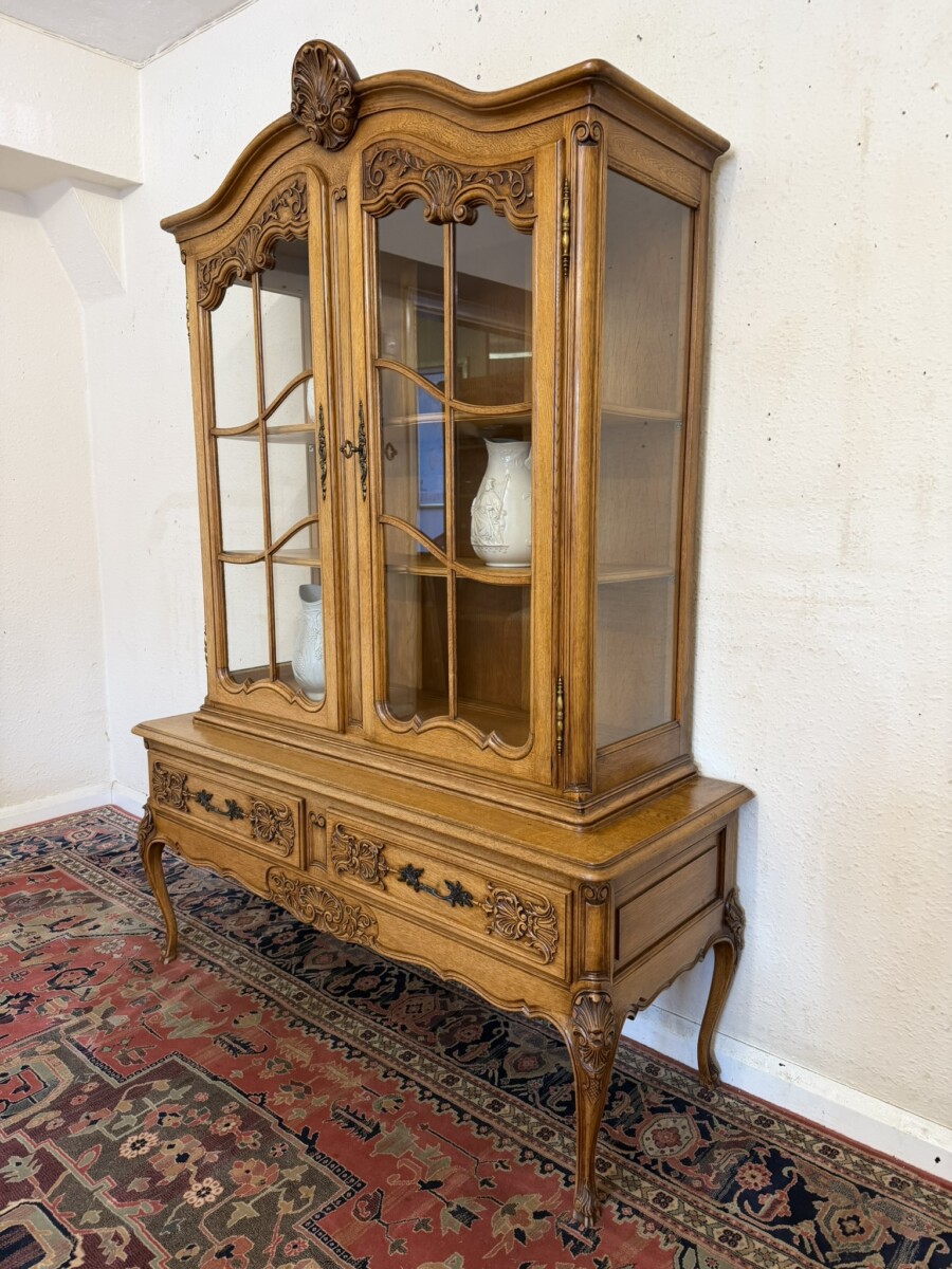 ANTIQUE FRENCH CARVED OAK GLAZED CABINET CIRCA 1930 - Image 3