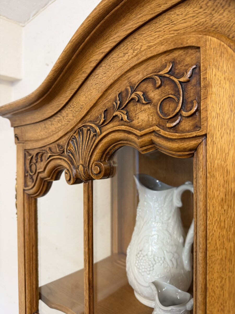 ANTIQUE FRENCH CARVED OAK GLAZED CABINET CIRCA 1930 - Image 6