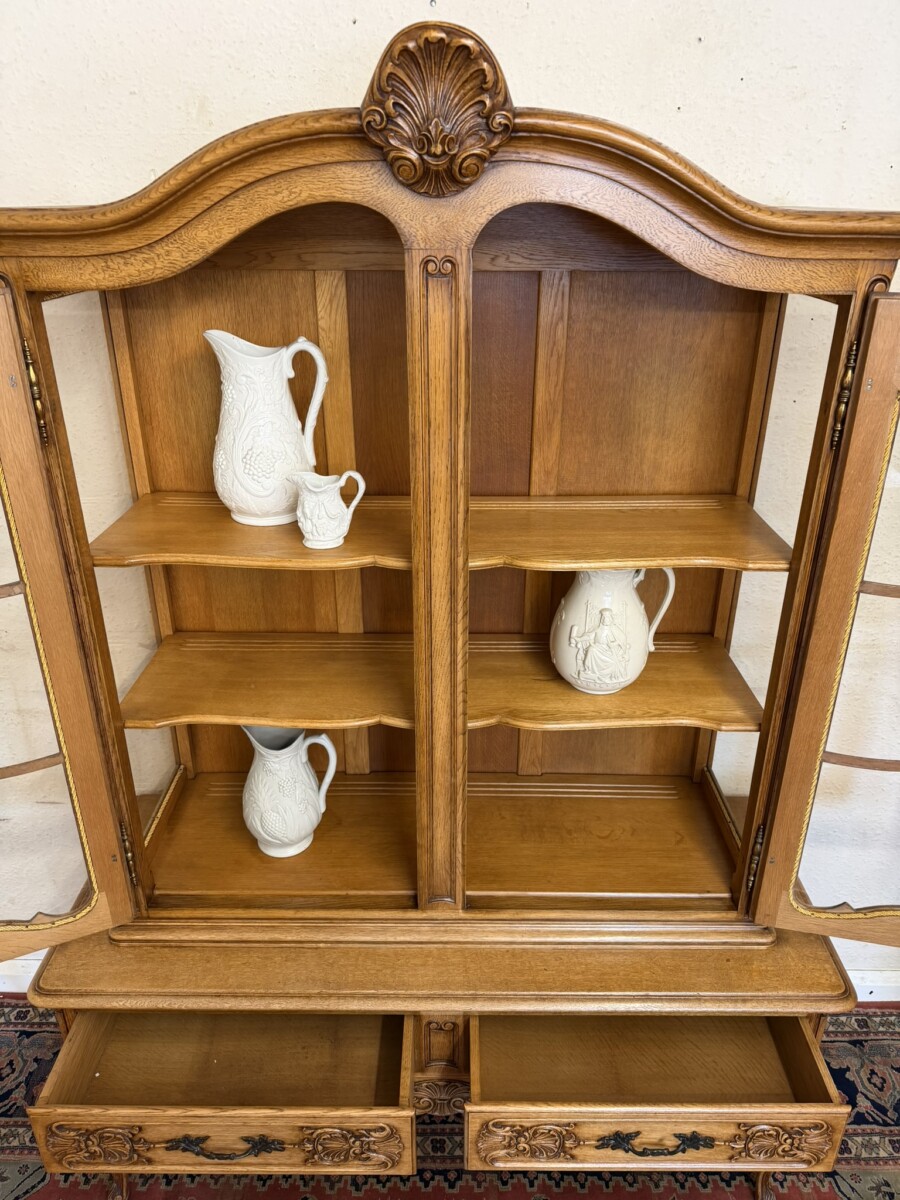 ANTIQUE FRENCH CARVED OAK GLAZED CABINET CIRCA 1930 - Image 9