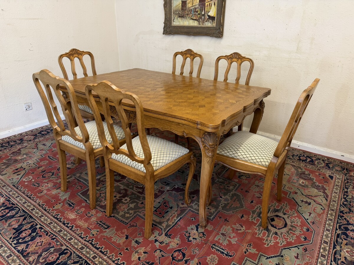ANTIQUE FRENCH CARVED OAK PARQUETRY TOP EXTENDING TABLE & SIX CHAIRS CIRCA 1930 - Image 4