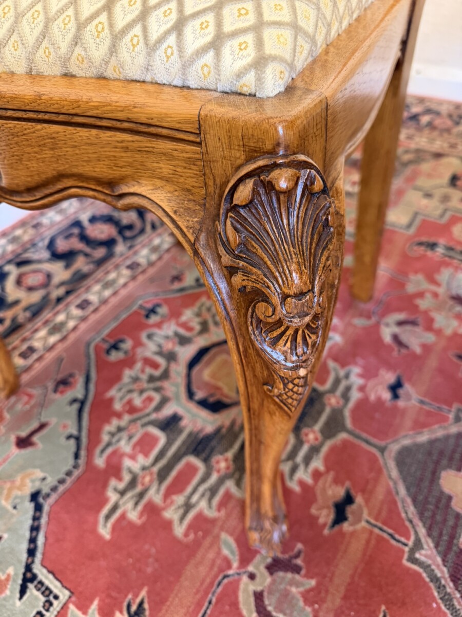 ANTIQUE FRENCH CARVED OAK PARQUETRY TOP EXTENDING TABLE & SIX CHAIRS CIRCA 1930 - Image 8