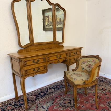 FRENCH CARVED OAK TRIPPLE MIRRORED DRESSING TABLE AND CHAIR CIRCA 1950
