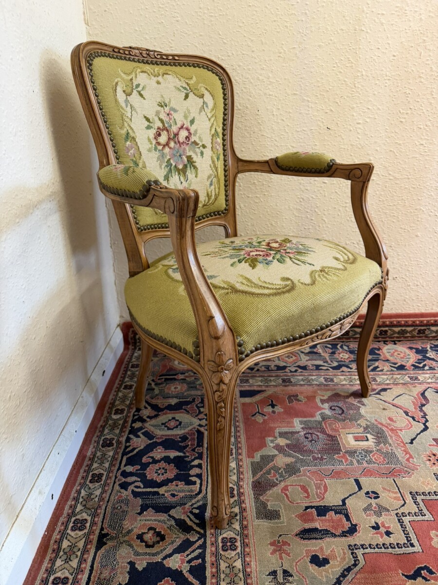 ELEGANT FRENCH CARVED WALNUT NEEDLEPOINT ARMCHAIR CIRCA 1930