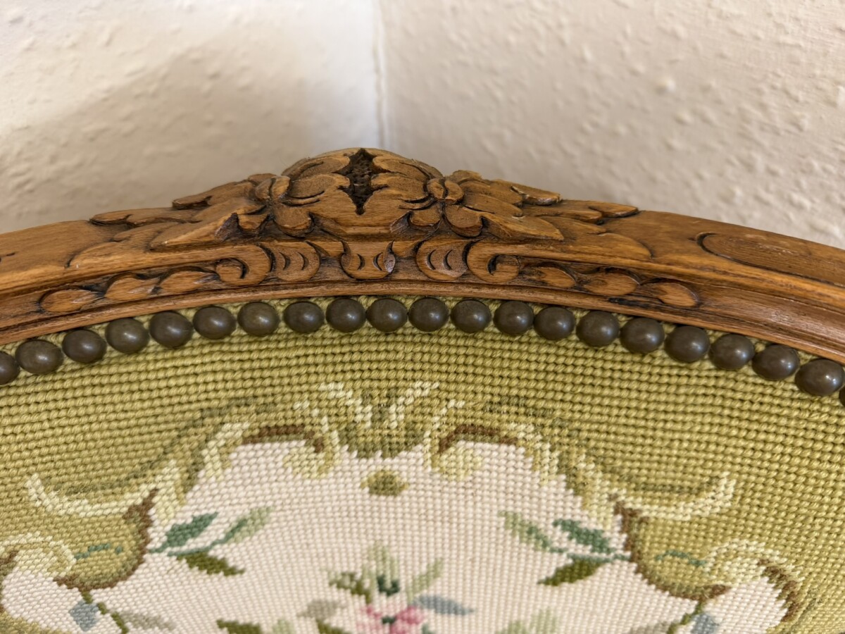 ELEGANT FRENCH CARVED WALNUT NEEDLEPOINT ARMCHAIR CIRCA 1930 - Image 6