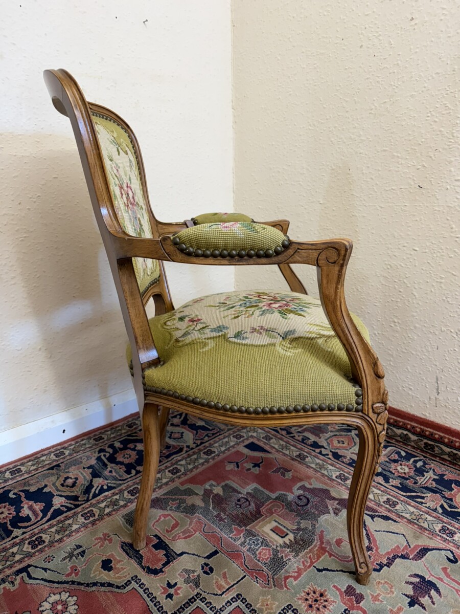 ELEGANT FRENCH CARVED WALNUT NEEDLEPOINT ARMCHAIR CIRCA 1930 - Image 9