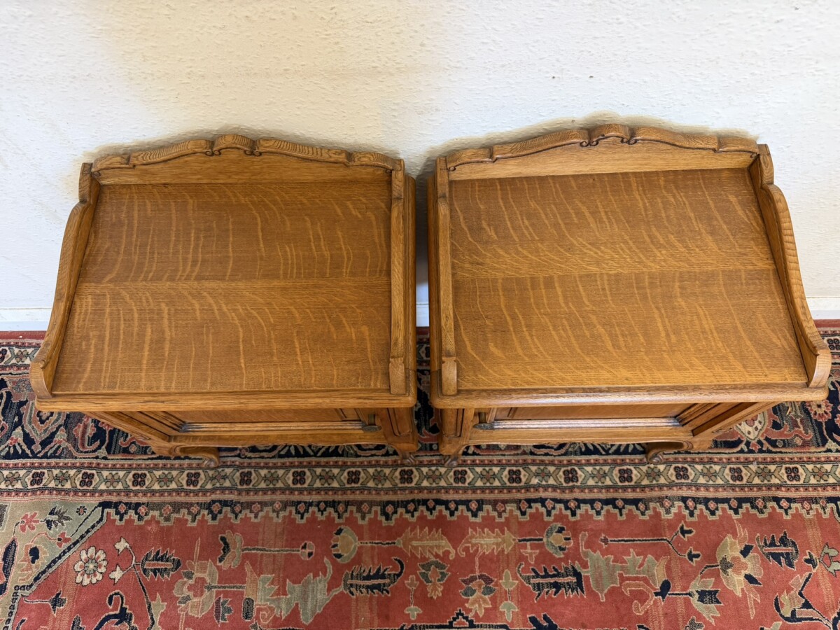 PAIR OF FRENCH CARVED OAK BEDSIDE CABINETS CIRCA 1950 - Image 5