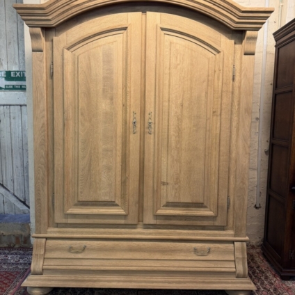 FRENCH BLEACHED COUNTRY OAK ARMOIRE/HOUSEKEEPERS CUPBOARD CIRCA BOARD CIRCA 1930