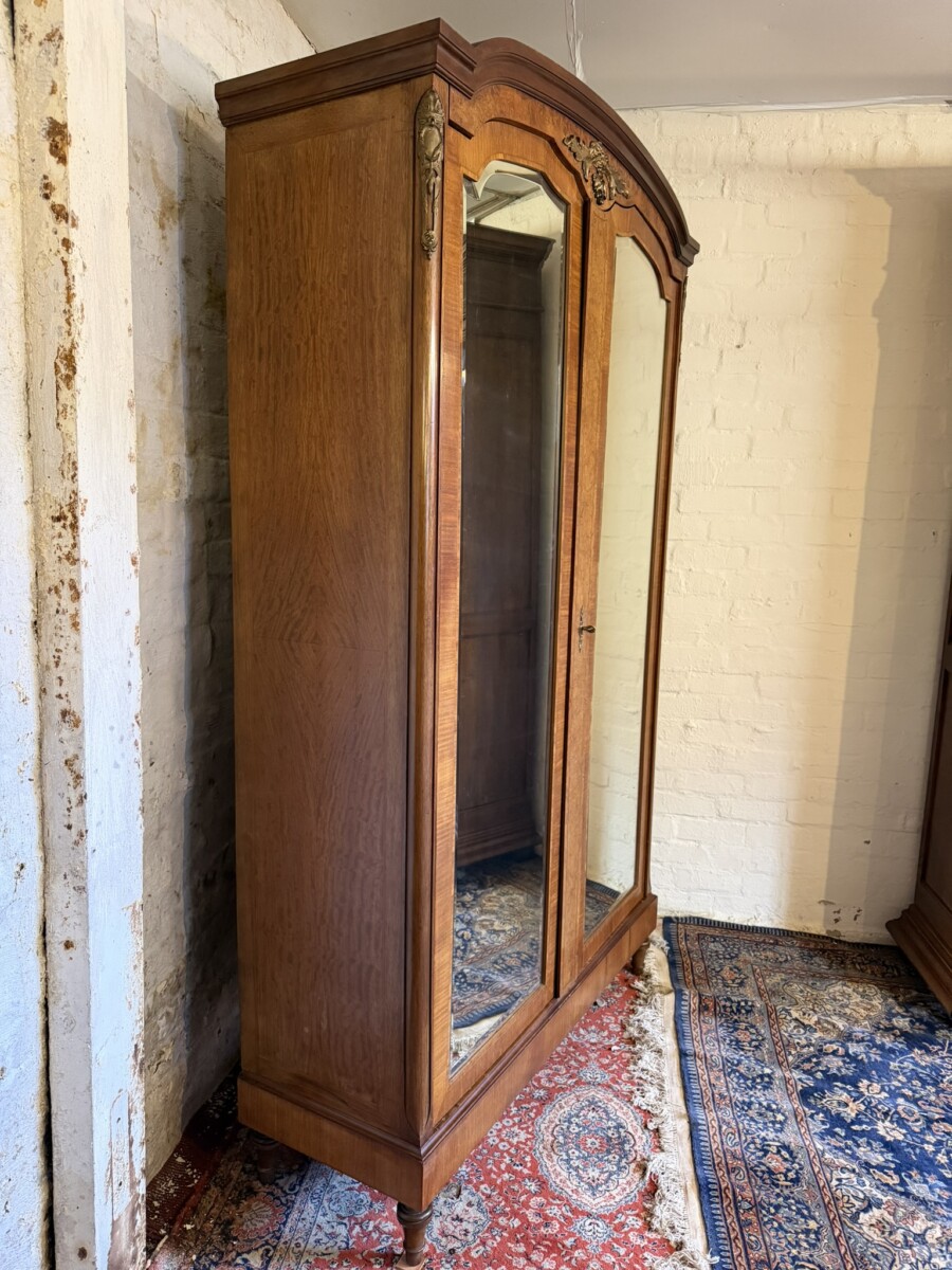 ANTIQUE FRENCH BURR WALNUT LOUIS XV MIRROR DOOR ARMOIRE CIRCA 1900 - Image 3