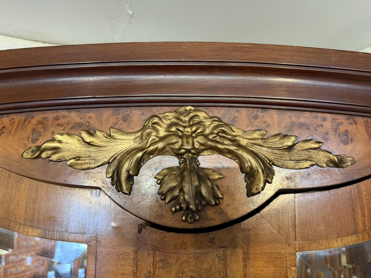 ANTIQUE FRENCH BURR WALNUT LOUIS XV MIRROR DOOR ARMOIRE CIRCA 1900 - Image 5