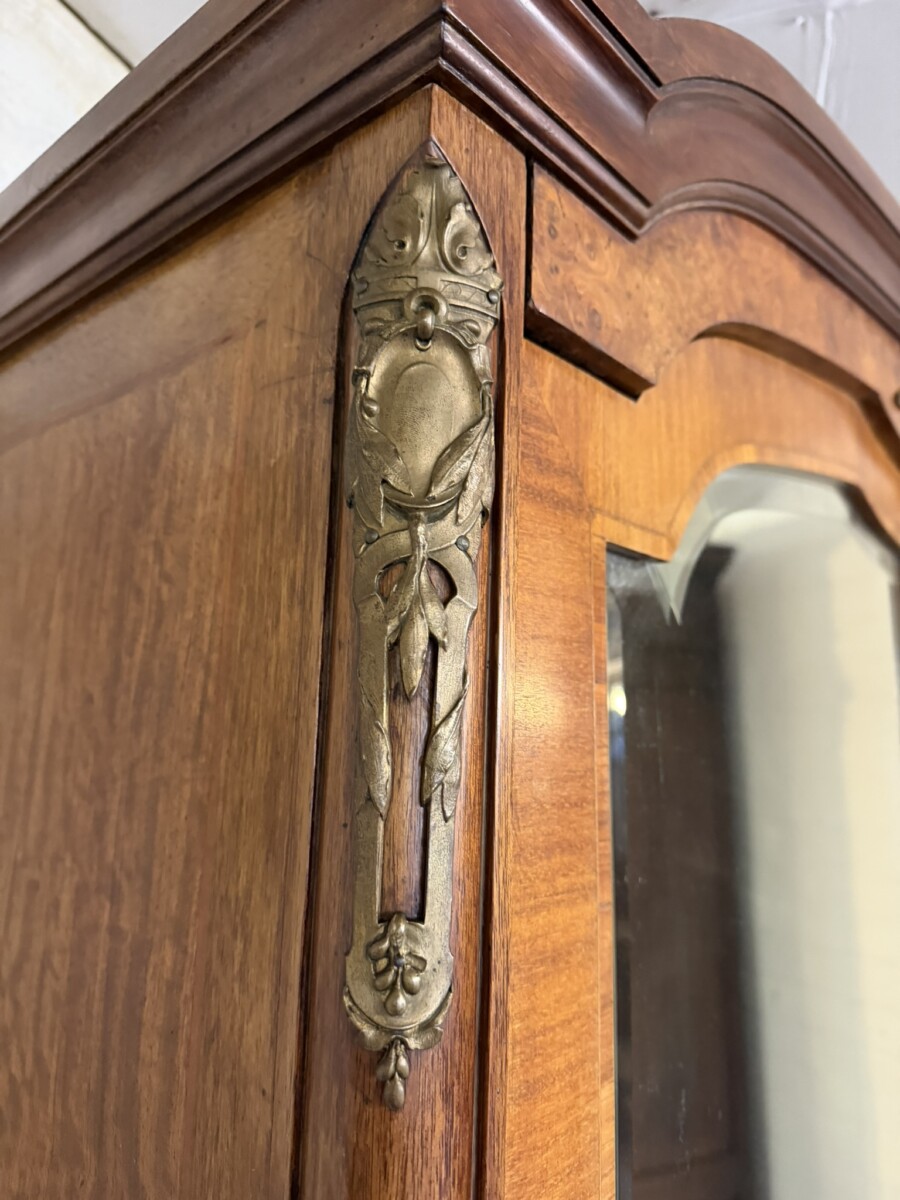 ANTIQUE FRENCH BURR WALNUT LOUIS XV MIRROR DOOR ARMOIRE CIRCA 1900 - Image 6