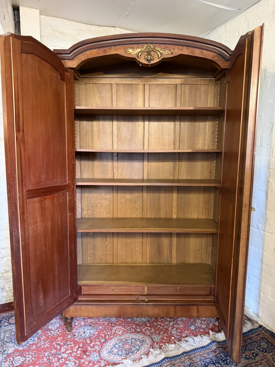 ANTIQUE FRENCH BURR WALNUT LOUIS XV MIRROR DOOR ARMOIRE CIRCA 1900 - Image 10