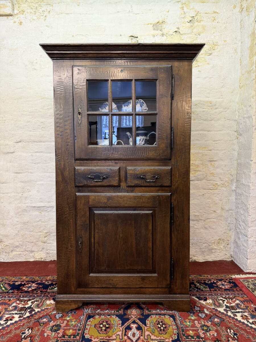 ANTIQUE GLAZED OAK HOUSEKEEPERS CUPBOARD/LIVERY CUPBOARD CIRCA 1920