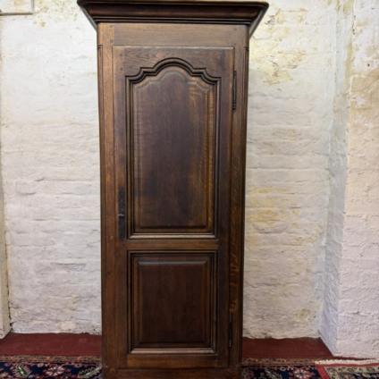 ANTIQUE FRENCH SINGLE DOOR ARMOIRE/WARDROBE/HALL ROBE CIRCA 1920