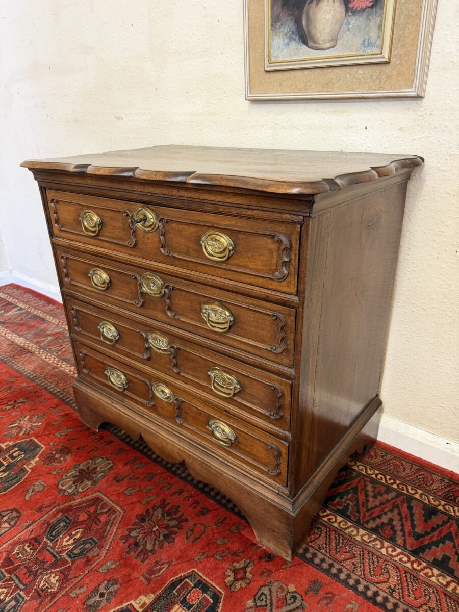 FANTIQUE LATE 18TH CENTURY WALNUT BATCHELORS CHEST/COMMODE CIRCA 1790 - Image 3