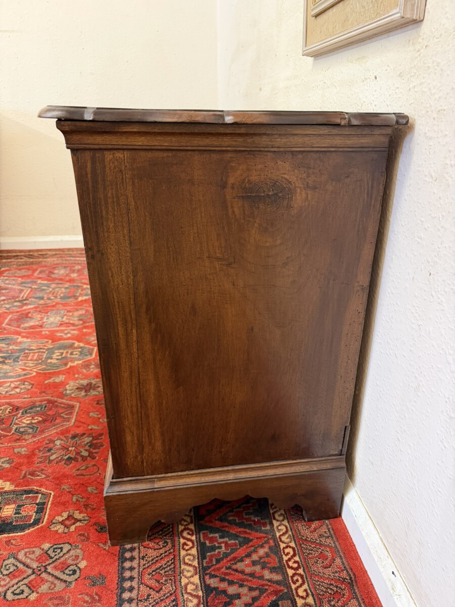 FANTIQUE LATE 18TH CENTURY WALNUT BATCHELORS CHEST/COMMODE CIRCA 1790 - Image 8