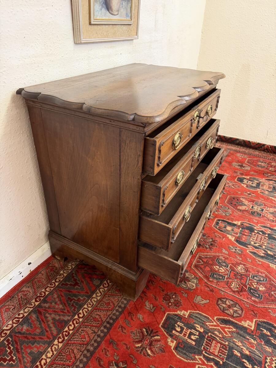 FANTIQUE LATE 18TH CENTURY WALNUT BATCHELORS CHEST/COMMODE CIRCA 1790 - Image 15