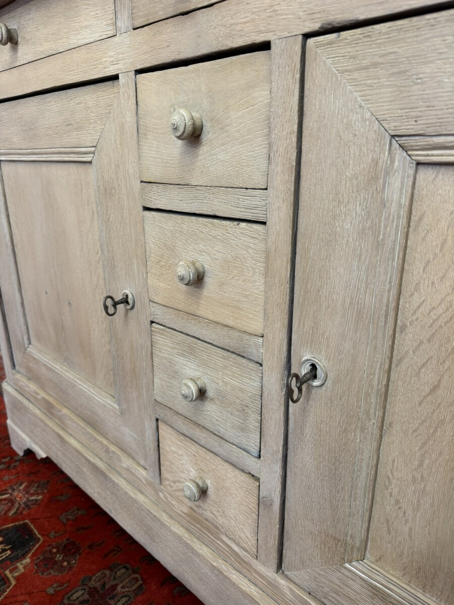 ANTIQUE FRENCH LIMED OAK HOUSEKEEPERS CUPBOARD CIRCA 1830 - Image 8