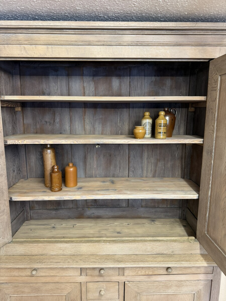 ANTIQUE FRENCH LIMED OAK HOUSEKEEPERS CUPBOARD CIRCA 1830 - Image 10